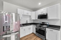 Building Photo - 2505 E Fayette St