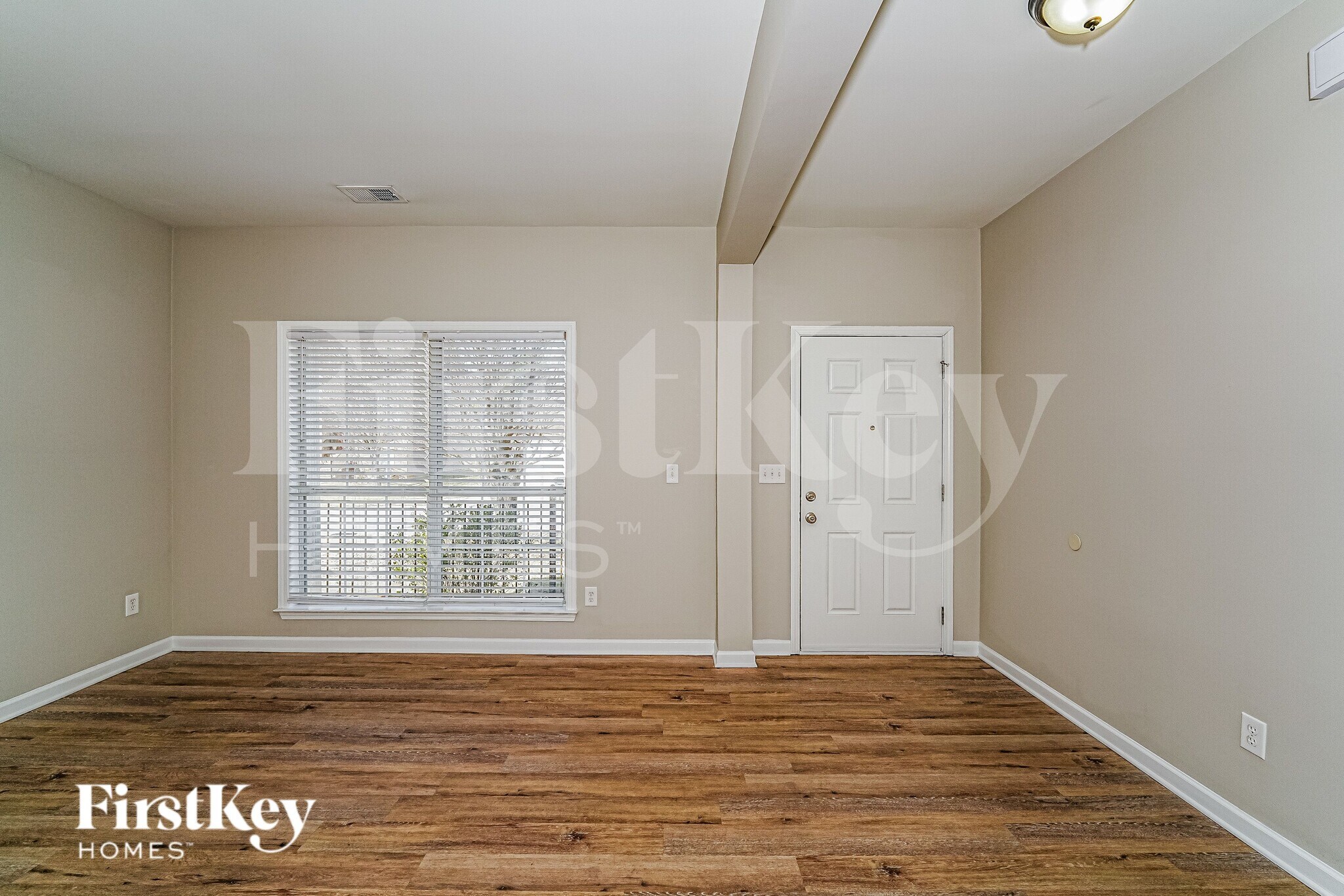 Building Photo - 535 Bentmoor Dr