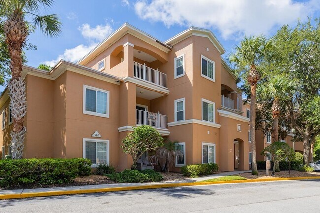 Building Photo - 550 Florida Club Blvd