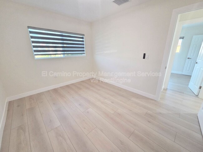 Building Photo - 5662 Cathy Ln