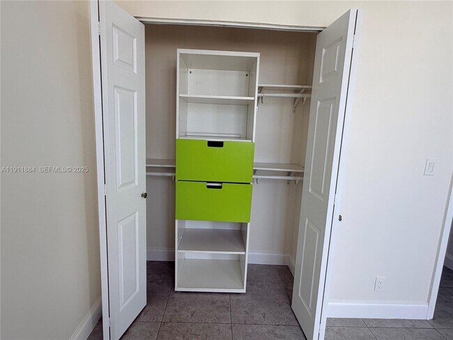 Building Photo - 3703 NE 166th St