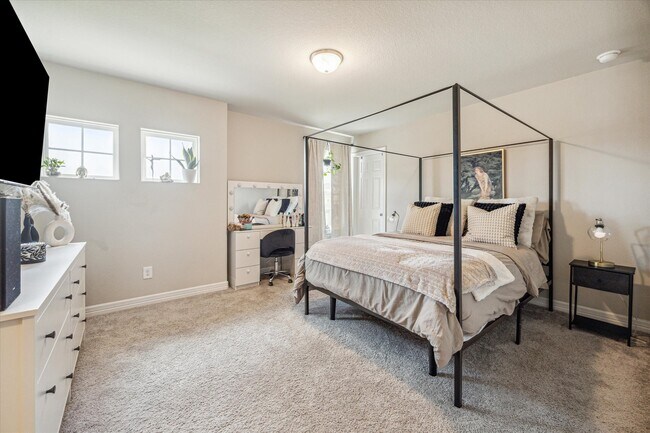 Building Photo - 2951 Golden Dust Dr