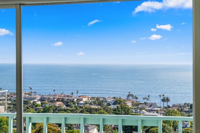 Building Photo - 5995 La Jolla Corona Dr