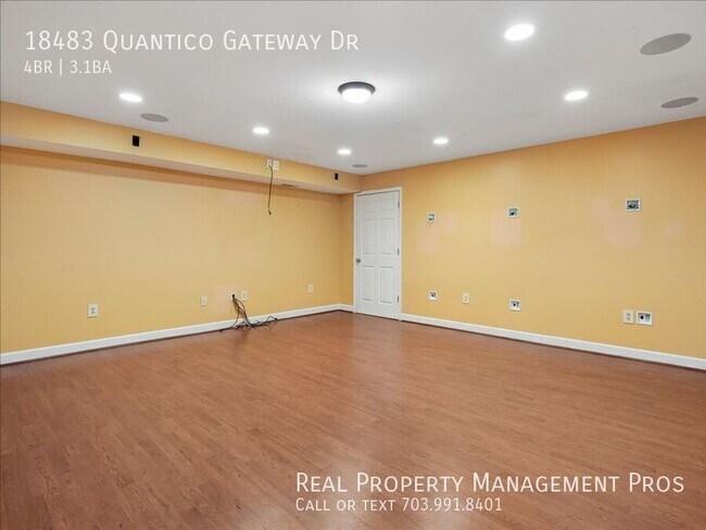 Building Photo - 18483 Quantico Gateway Dr