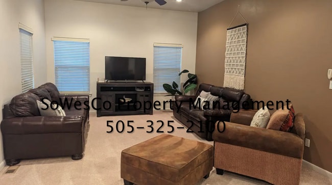 Building Photo - Beautifully Furnished Home on 2.5 acres