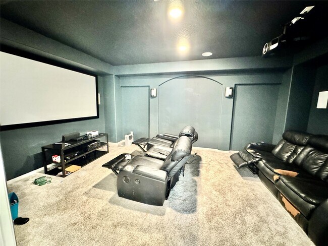 Building Photo - 16803 Bark Cabin Dr