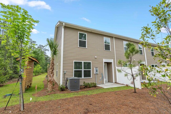 Building Photo - 571 Gemstone Blvd