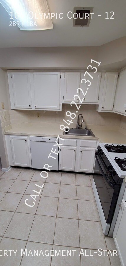 Building Photo - 104 Olympic Ct