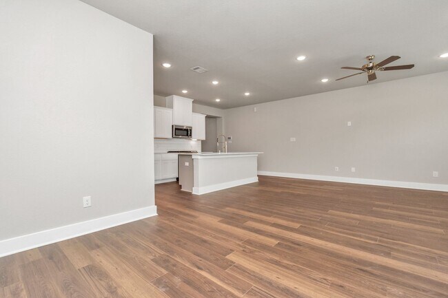 Building Photo - The Maple – Spacious Design, Exceptional L...