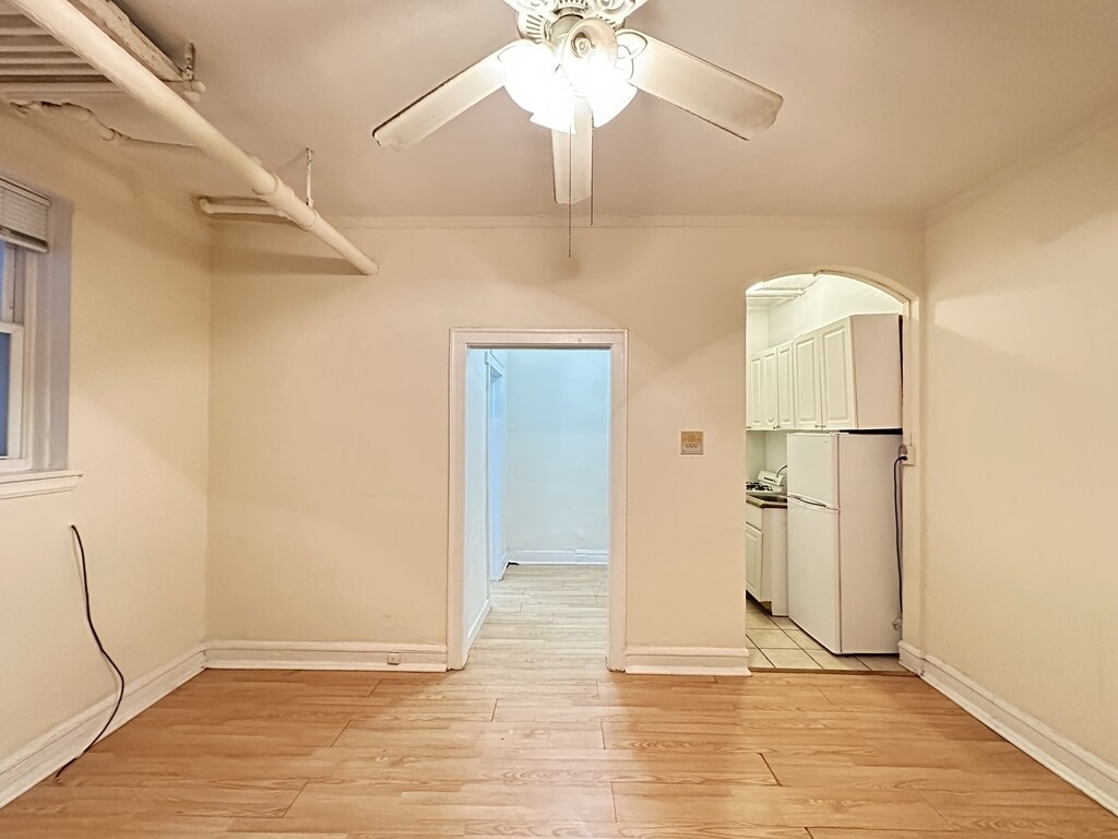 Building Photo - 2832 N Burling St