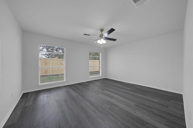 Building Photo - 13806 Burgoyne Rd