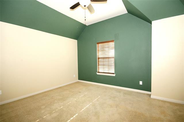 Building Photo - 821 Meadowlark Dr