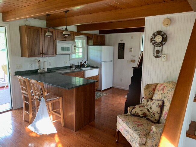 Building Photo - 3207 Carpenter Rd