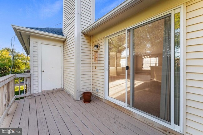 Building Photo - 731 Cedar Crest Dr