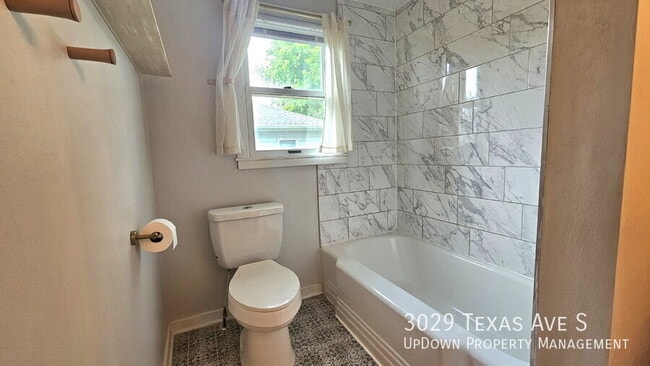 Building Photo - 3029 Texas Ave S