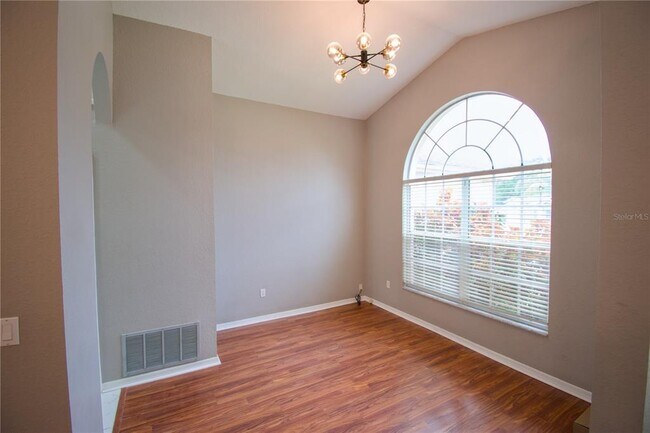 Building Photo - 447 Via Del Sol Dr