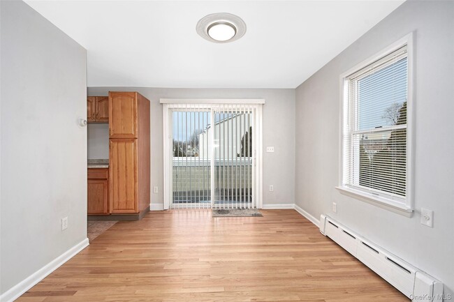 Building Photo - 83 Grant St