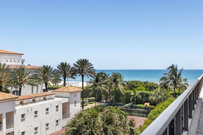 Building Photo - 5875 Collins Ave
