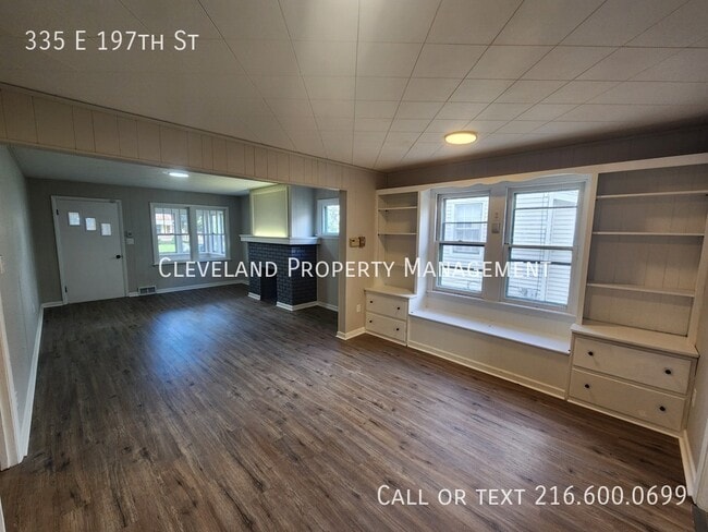 Building Photo - 335 E 197th St
