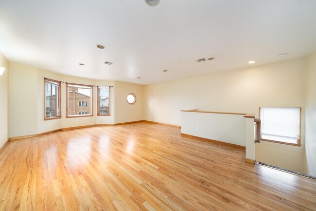 Primary Photo - 162 W 53rd St