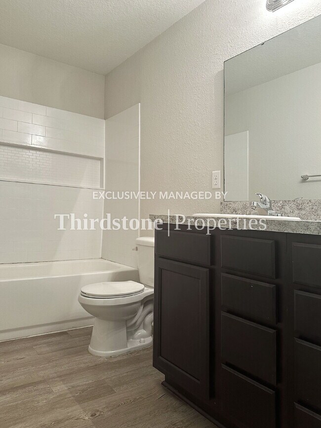 Building Photo - 2277 Hartridge St