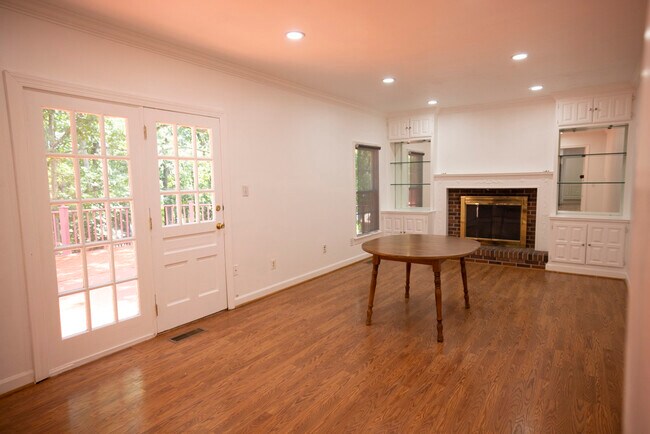 Building Photo - 3658 Thomasson Crossing Dr