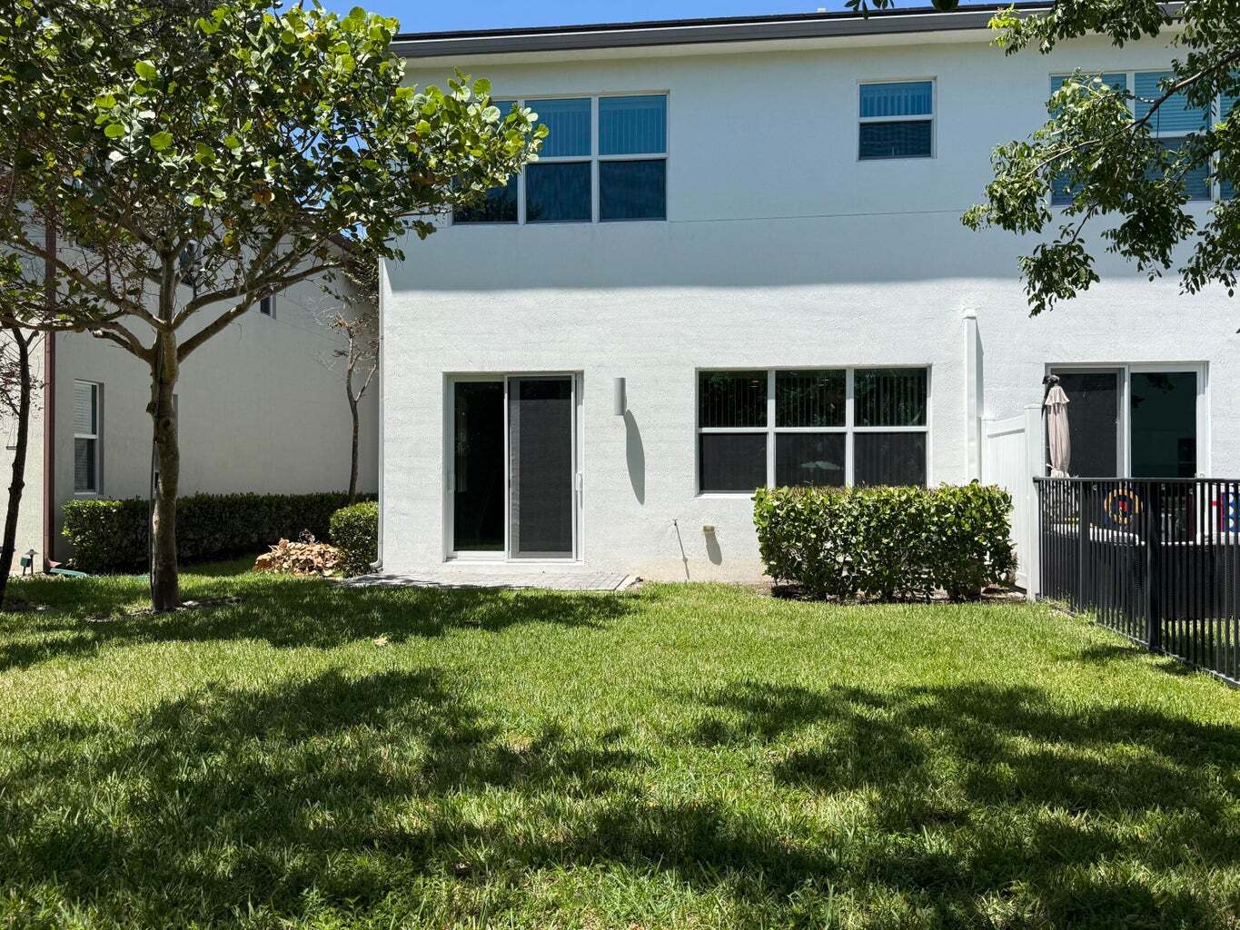Building Photo - 9028 Kingsmoor Way