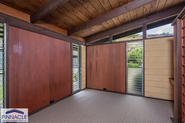Building Photo - 1466 Oili Loop