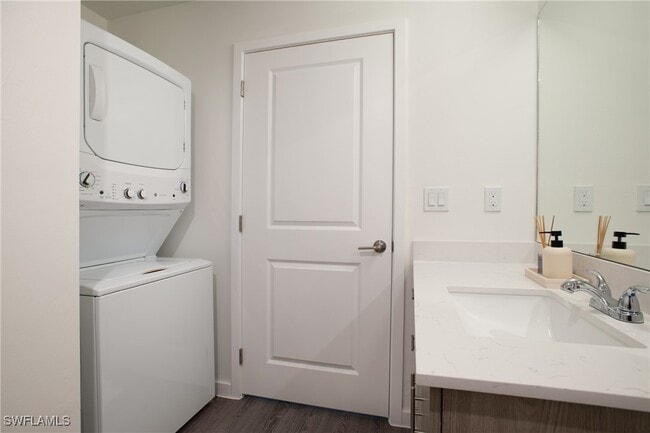 Building Photo - 3260 Stockton St