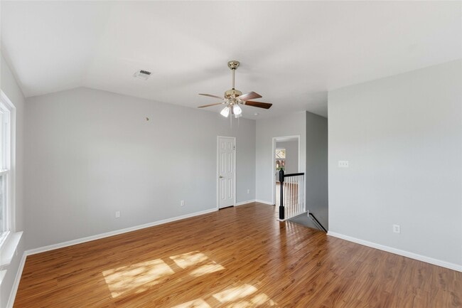 Building Photo - 3111 Glenwood Dr