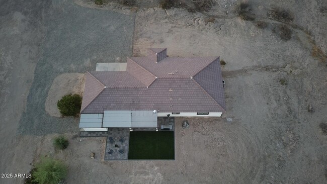 Building Photo - 726 S Johnson Rd