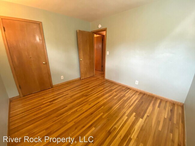 Building Photo - 2 br, 1 bath House - 1805 4th St S North Unit