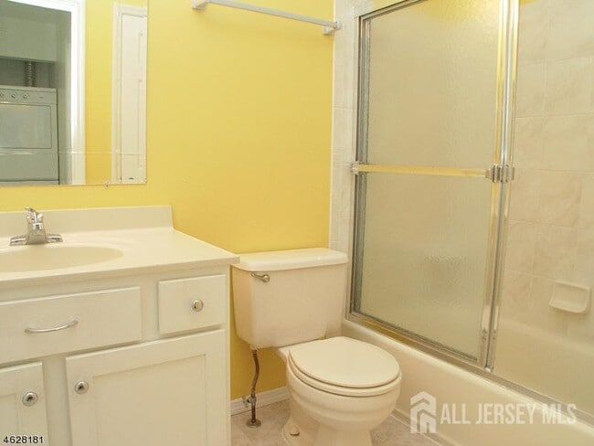 Building Photo - 54 Norwich Pl