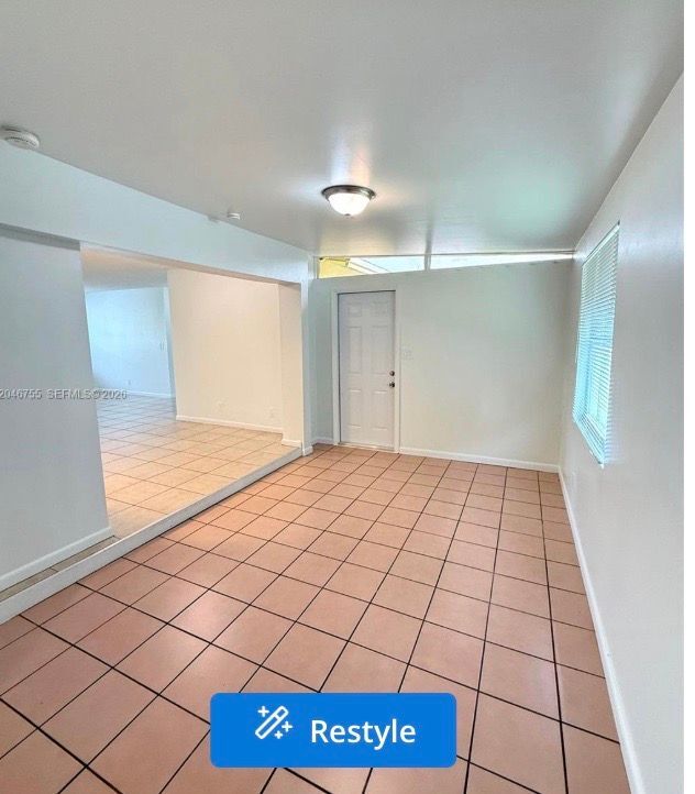 Building Photo - 12096 Dolphin Dr