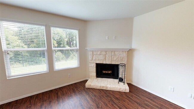 Building Photo - 2914 Whispering Pine Blvd