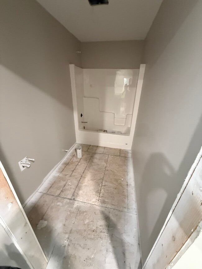 Building Photo - 4866 Idlewild St