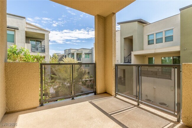 Building Photo - 11257 Rainbow Peak Ave