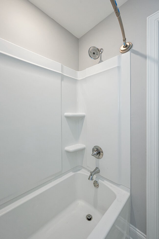 Building Photo - 60 Sumter Wy