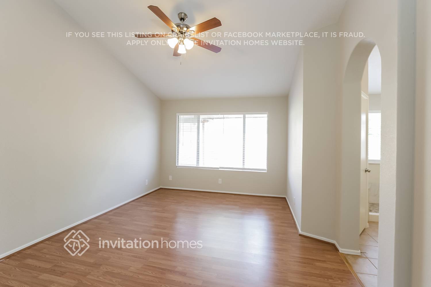 Building Photo - 2110 N Ithica St