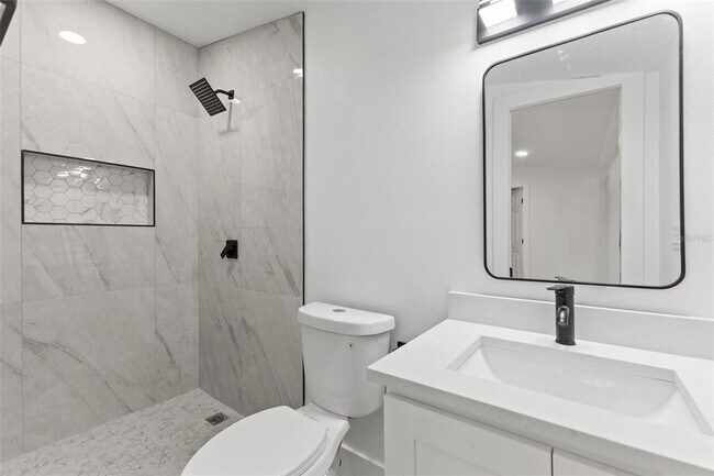 Building Photo - 4504 S 26th Ave