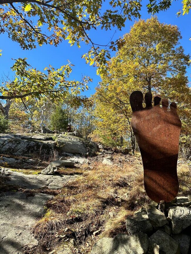 Building Photo - 14 Sterling Rd