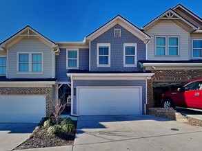 Building Photo - 121 Wayne Ln