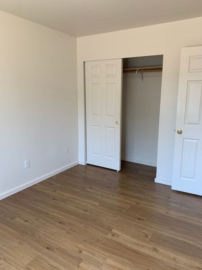 Building Photo - 2907 Duplex