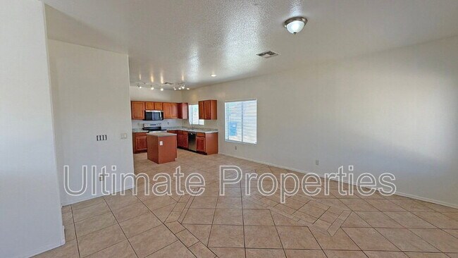Building Photo - 6431 W Whyman Ave