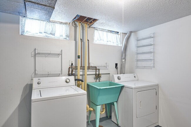 Basement Laundry Room - 1353 15th Ave S