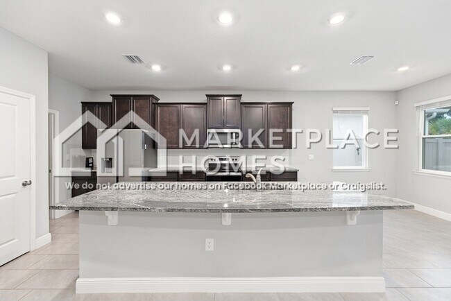 Building Photo - 5428 SW 44th Ct Rd