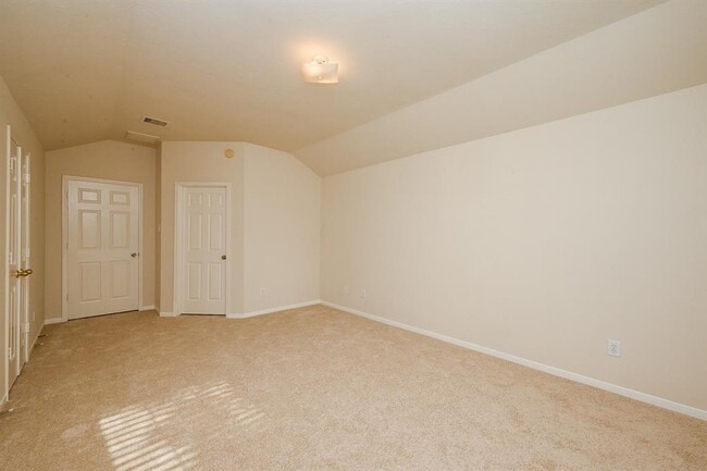 Building Photo - 4831 Plum Forest Rd