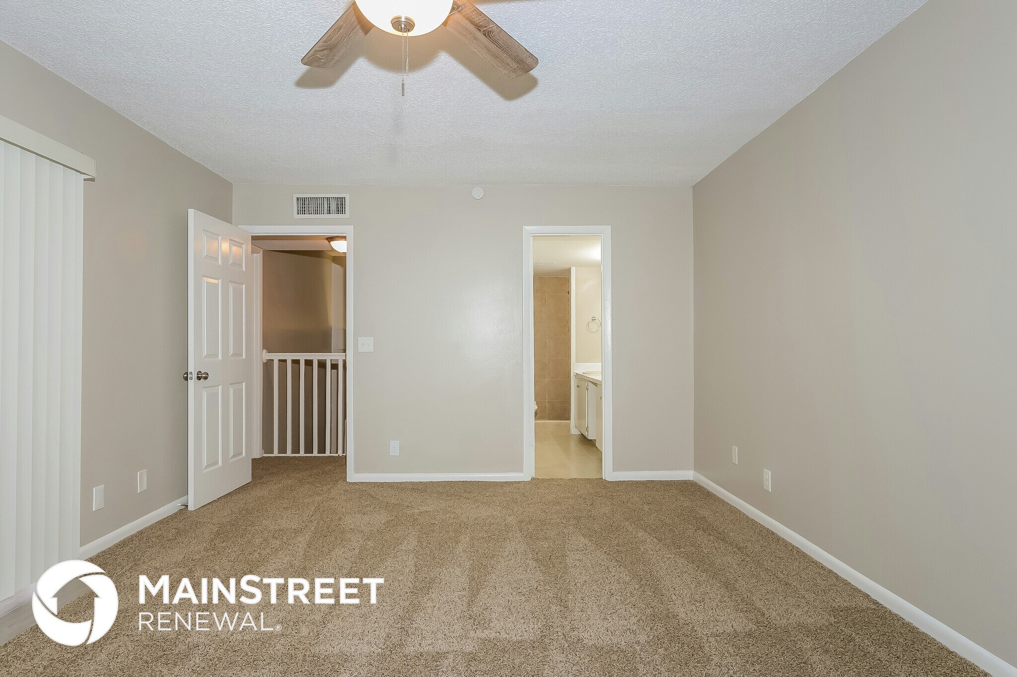 Building Photo - 4011 Palm Bay Cir