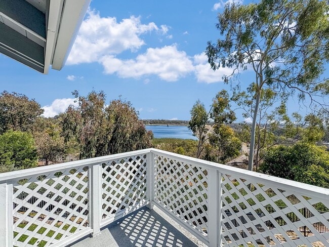 Building Photo - Stunning 2BD/2BA Condo in Scripps Ranch with Lake Miramar Views, In-Unit Laundry & Trail Access