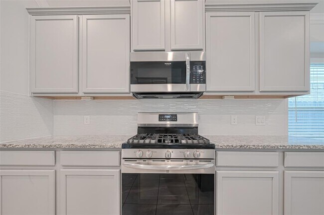 Building Photo - 918 Vidalia Onion Dr